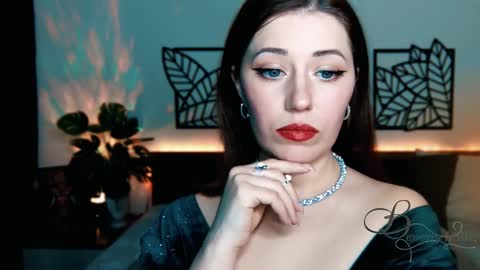 The divine Beverly online show from 9, 1, 2025