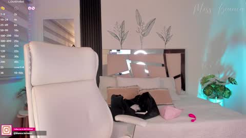 Bianca Torres online show from 14, 12, 2024