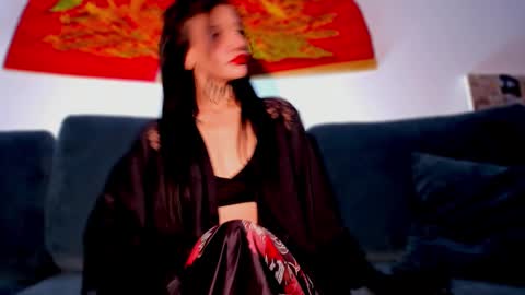 The Empress online show from 24, 10, 2025