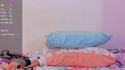 Miss Evelyn  online show from 5, 12, 2025