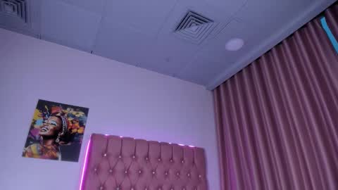 Snapshot of missbubu chatting on 15, 11, 2025 Elise online show from 15, 11, 2025