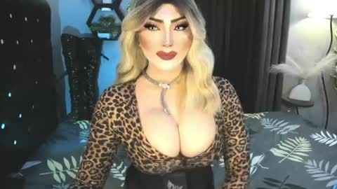 Snapshot of misschannel4sub chatting on 20, 7, 2026 PRIESTESS CHANNEL online show from 20, 7, 2026