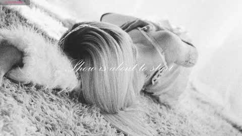 Snapshot of misschloe__ chatting on 31, 10, 2025 Chloe freelance model Please your thumbs up are important online show from 31, 10, 2025