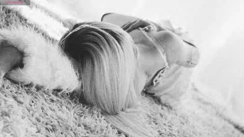 Snapshot of misschloe__ chatting on 10, 11, 2025 Chloe freelance model Please your thumbs up are important online show from 10, 11, 2025