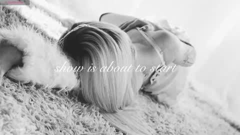 Chloe freelance model Please your thumbs up are important  online show from 5, 3, 2026