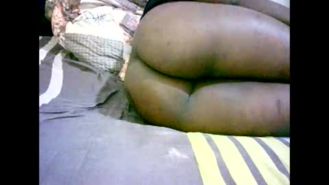 Snapshot of misscuteberry chatting on 17, 11, 2025 VAL online show from 17, 11, 2025