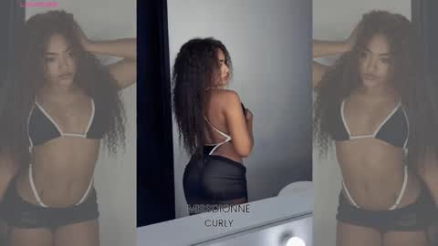 Snapshot of missdionne__curly chatting on 20, 10, 2025 DIONNE online show from 20, 10, 2025