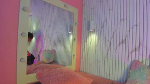 Snapshot of missdionne__curly chatting on 29, 10, 2025 DIONNE online show from 29, 10, 2025