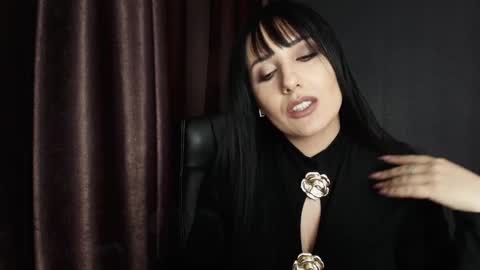 Snapshot of missdyaa chatting on 23, 12, 2024 Miss online show from 23, 12, 2024