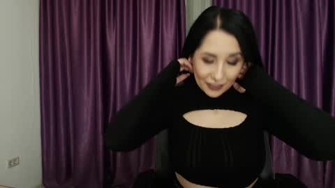 Snapshot of missdyaa chatting on 2, 1, 2025 Miss online show from 2, 1, 2025