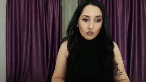 Snapshot of missdyaa chatting on 1, 2, 2025 Miss online show from 1, 2, 2025