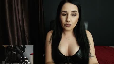 Snapshot of missdyaa chatting on 23, 9, 2025 Miss online show from 23, 9, 2025