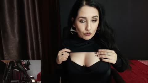 Snapshot of missdyaa chatting on 1, 10, 2025 Miss online show from 1, 10, 2025