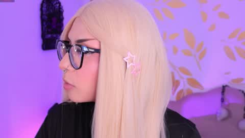 Snapshot of misselektra__ chatting on 30, 10, 2025 ELEKTRA online show from 30, 10, 2025