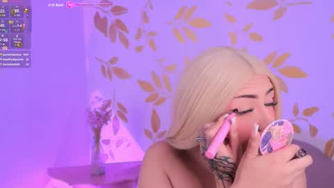 Snapshot of misselektra__ chatting on 5, 11, 2025 ELEKTRA online show from 5, 11, 2025