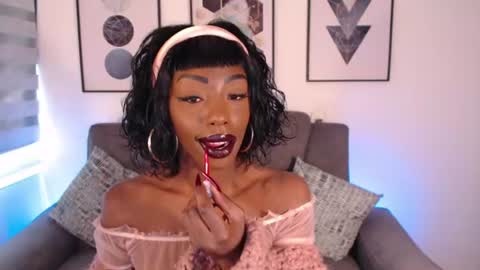 Snapshot of missemilie1 chatting on 16, 7, 2026 Emilie Diaz online show from 16, 7, 2026