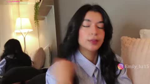 Snapshot of missemily_11 chatting on 16, 6, 2026 Yuliana online show from 16, 6, 2026