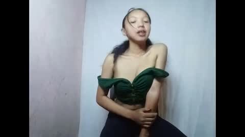 MadagascarQueen online show from 8, 4, 2026