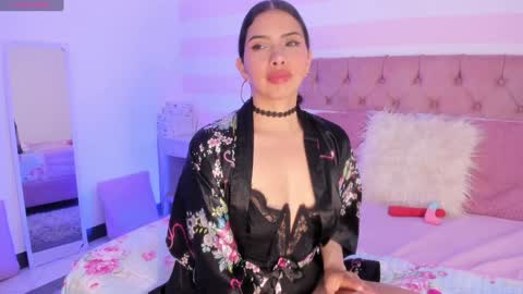 Snapshot of misshiller_gh chatting on 7, 1, 2025 Melany Hiller online show from 7, 1, 2025