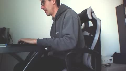 Snapshot of mission_cumpossible chatting on 30, 10, 2025 SperminatoR online show from 30, 10, 2025