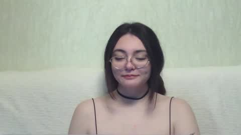 Snapshot of missis_mona chatting on 4, 1, 2025 missis mona online show from 4, 1, 2025