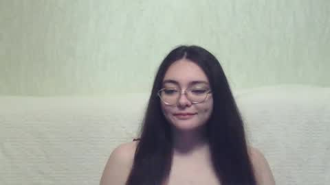 Snapshot of missis_mona chatting on 5, 1, 2025 missis mona online show from 5, 1, 2025
