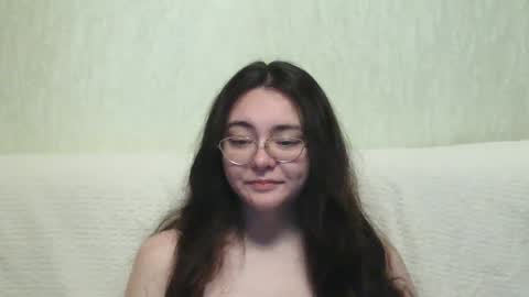 Snapshot of missis_mona chatting on 9, 1, 2025 missis mona online show from 9, 1, 2025