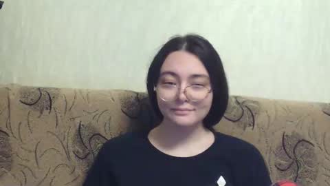 Snapshot of missis_mona chatting on 28, 9, 2025 missis mona online show from 28, 9, 2025