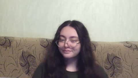 Snapshot of missis_mona chatting on 8, 10, 2025 missis mona online show from 8, 10, 2025
