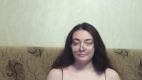 Snapshot of missis_mona chatting on 27, 11, 2025 missis mona online show from 27, 11, 2025
