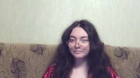 Snapshot of missis_mona chatting on 2, 12, 2025 missis mona online show from 2, 12, 2025