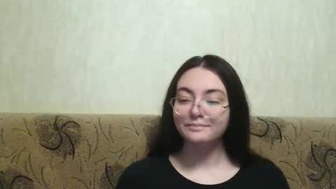 Snapshot of missis_mona chatting on 15, 12, 2025 missis mona online show from 15, 12, 2025