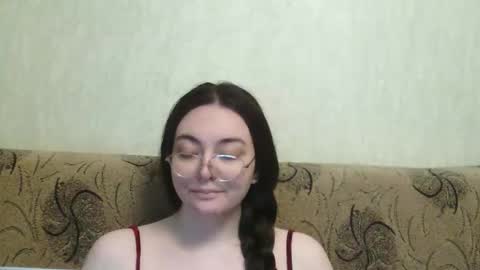 missis mona online show from 15, 4, 2026