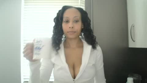 Snapshot of missjasmineuk23 chatting on 3, 7, 2026 MissJasmineUK online show from 3, 7, 2026