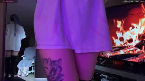 Miss Jen Dare online show from 5, 2, 2025