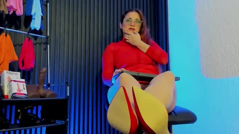 Snapshot of misskathyfox chatting on 22, 11, 2025 misskathyfox online show from 22, 11, 2025