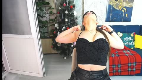 MissLaura online show from 17, 1, 2025