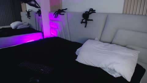 Miss Loise online show from 3, 11, 2025