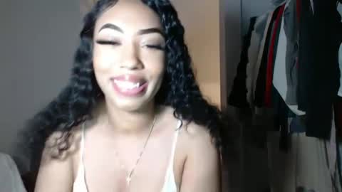 Snapshot of misslov3 chatting on 13, 10, 2025 kourtn3ylov3 twitter online show from 13, 10, 2025