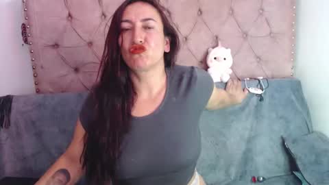 luccy online show from 17, 1, 2026