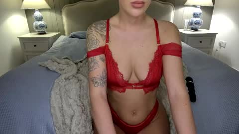 Snapshot of missmadisonmae chatting on 21, 4, 2026 Miss Madison Mae online show from 21, 4, 2026