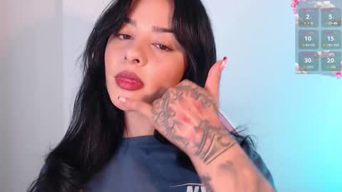 Snapshot of missmariana_ chatting on 21, 10, 2025 missmariana_ online show from 21, 10, 2025