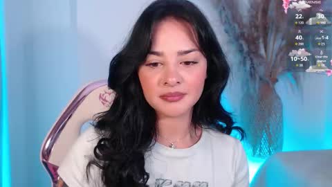 Snapshot of missmariana_ chatting on 28, 10, 2025 missmariana_ online show from 28, 10, 2025
