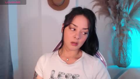 Snapshot of missmariana_ chatting on 9, 11, 2025 missmariana_ online show from 9, 11, 2025