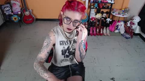 Miss Mia online show from 30, 1, 2025