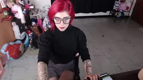 Miss Mia online show from 11, 2, 2025