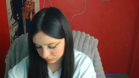 Snapshot of missmiamiss chatting on 4, 5, 2026 Mia online show from 4, 5, 2026