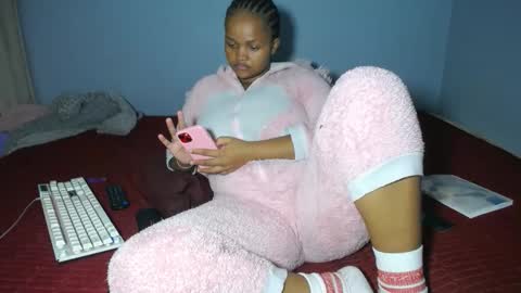 Snapshot of missmimmi69 chatting on 28, 4, 2026 mimmi online show from 28, 4, 2026