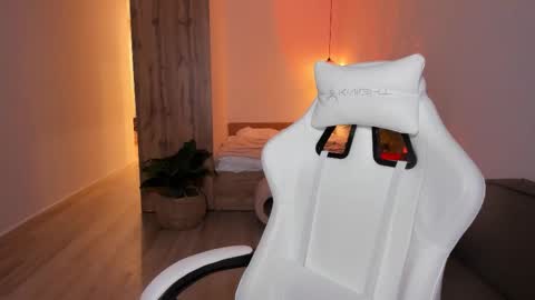 Snapshot of missmollymoore chatting on 27, 2, 2026 Miss Molly - online show from 27, 2, 2026