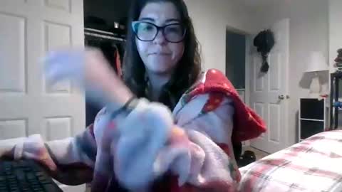 MissMona online show from 2, 4, 2026